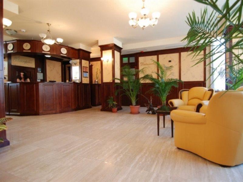 Grand Hotel Perla Ciucasului Tărlungeni Eksteriør billede